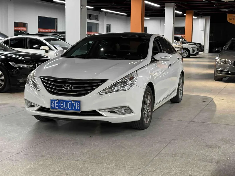 Hyundai Sonata — фото 1
