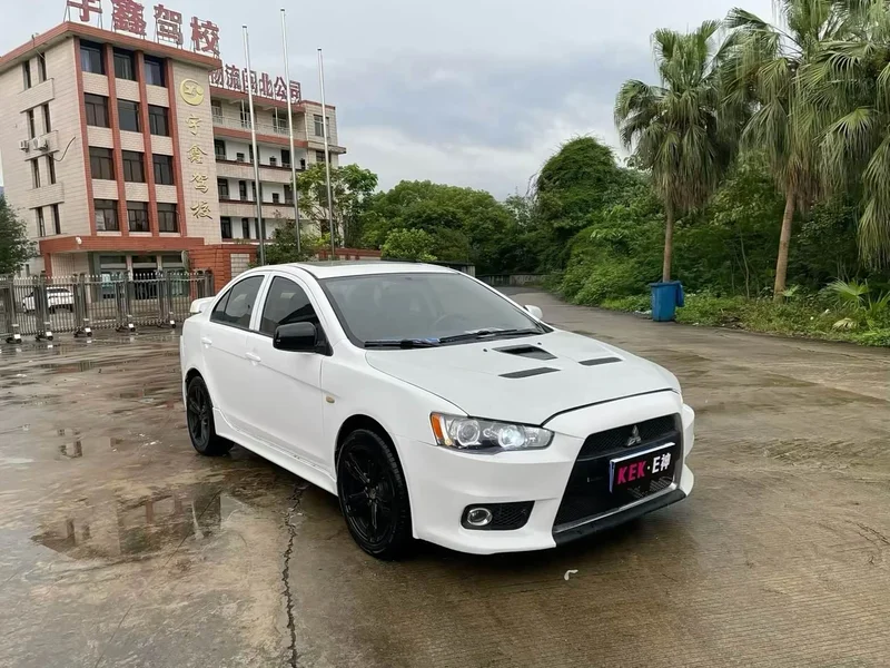 Mitsubishi Lancer EX — фото 2