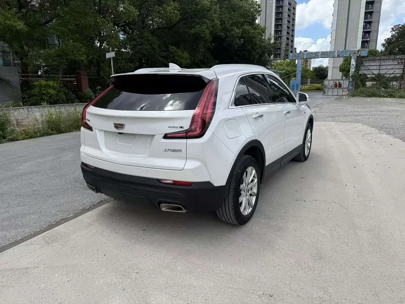 Cadillac XT4 — фото 9