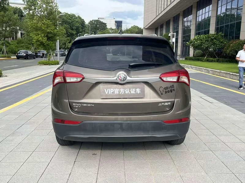 Buick Envision Plus — фото 5