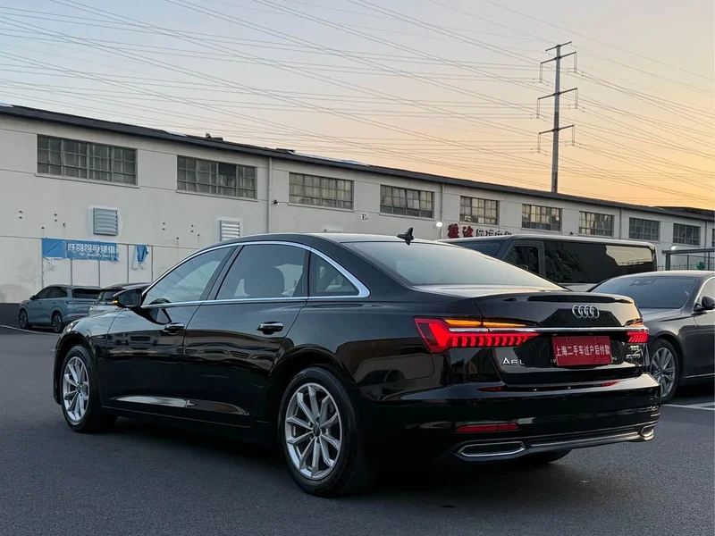 Audi A6L — фото 11