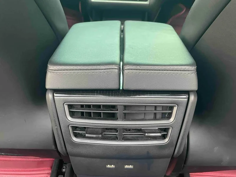Tesla Model X — фото 18