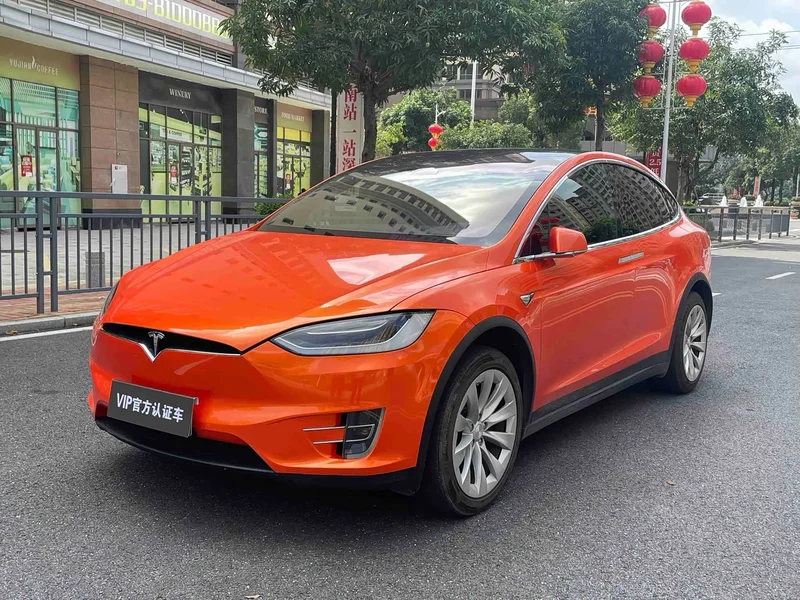 Tesla Model X — фото 2