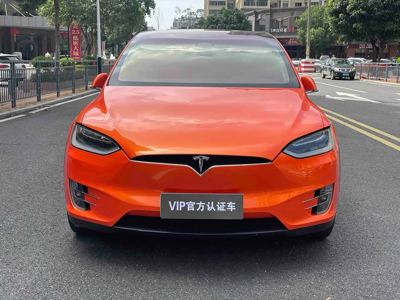 Tesla Model X — фото 3