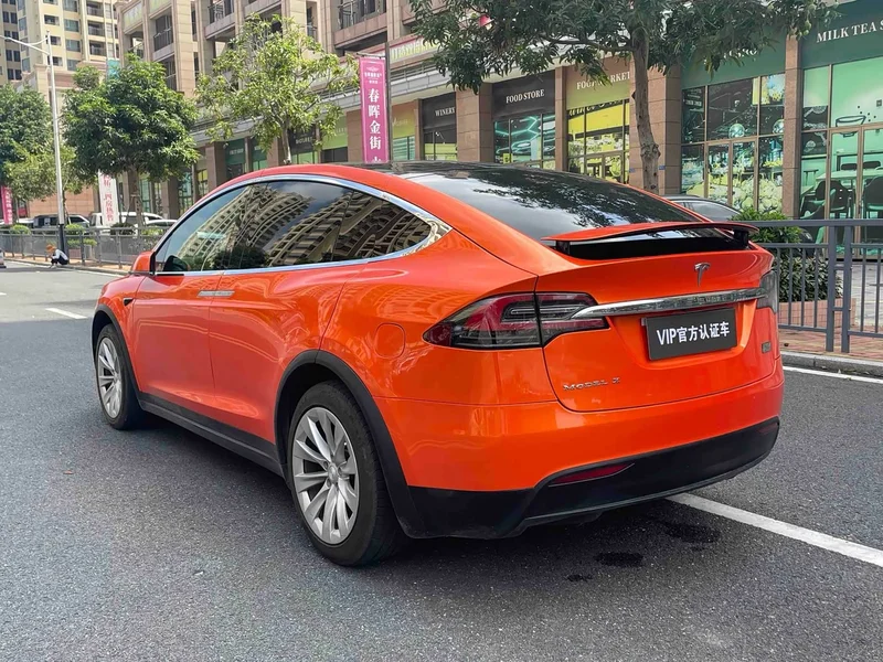 Tesla Model X — фото 7