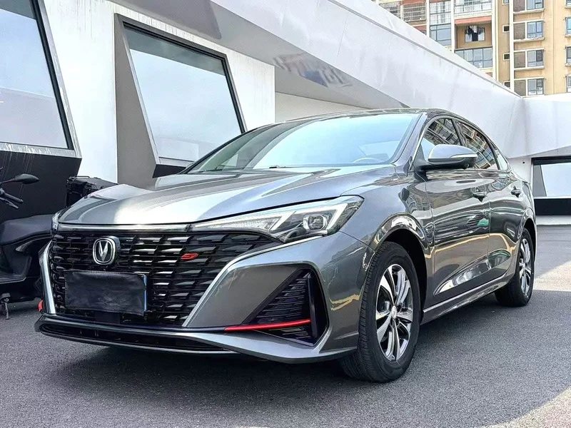 Changan Eado — фото 1