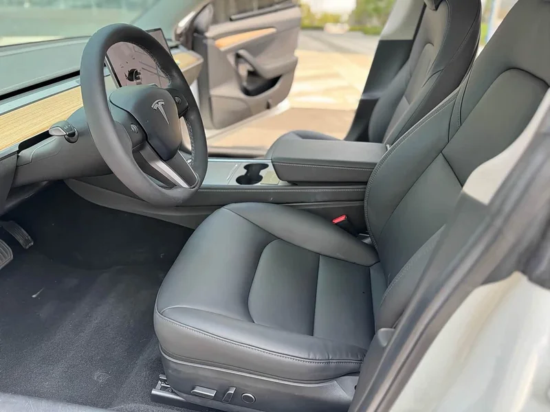Tesla Model 3 — фото 4