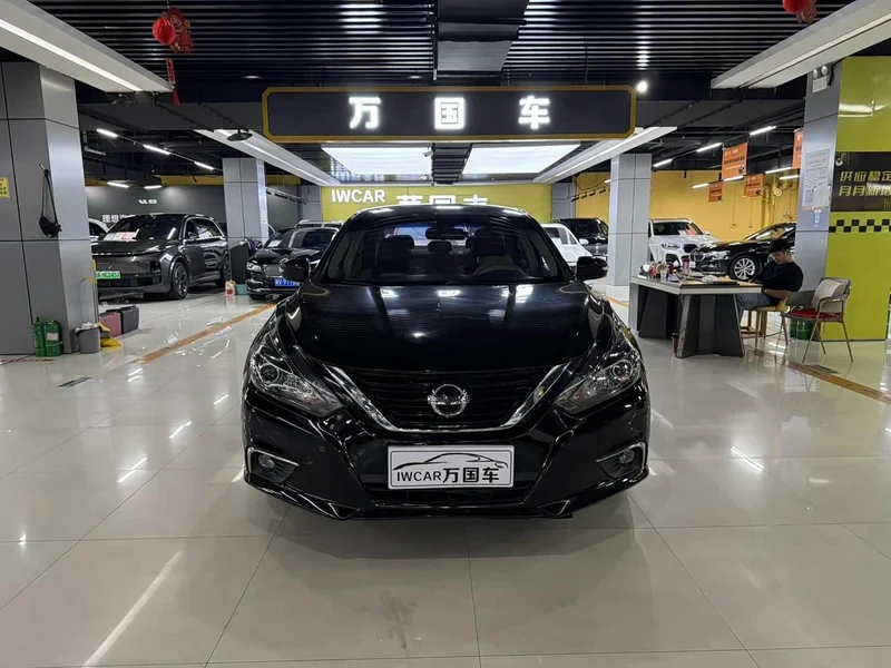 Nissan Teana