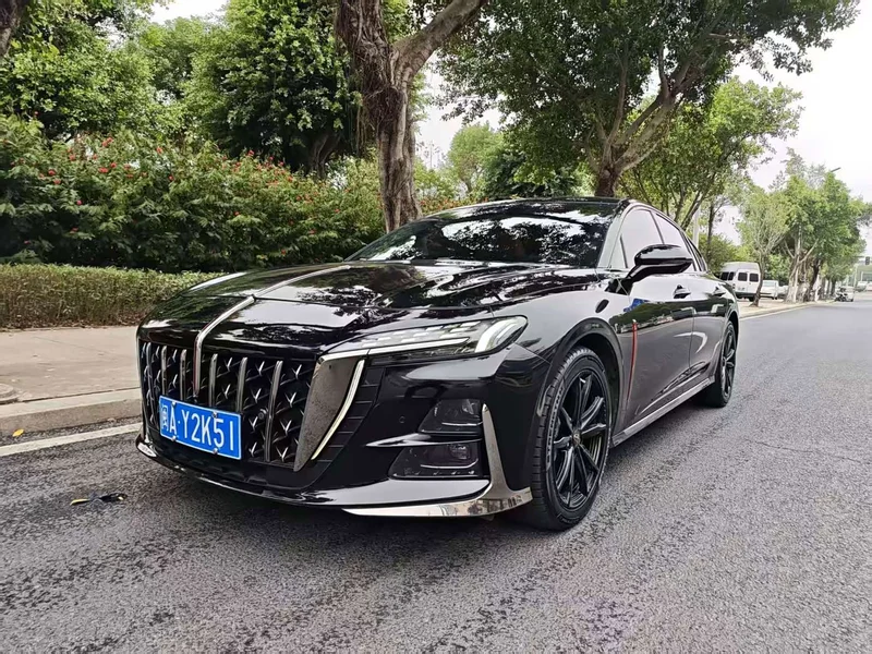 Hongqi H6