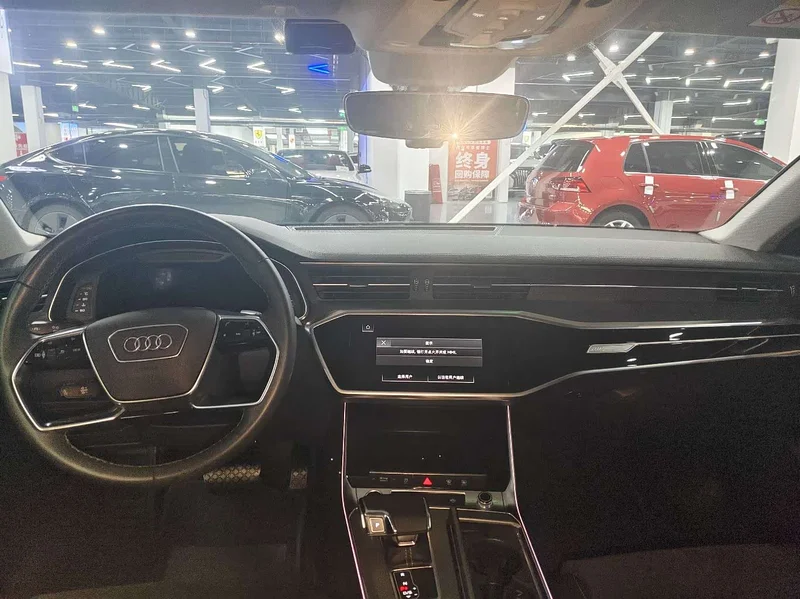 Audi A7L — фото 13