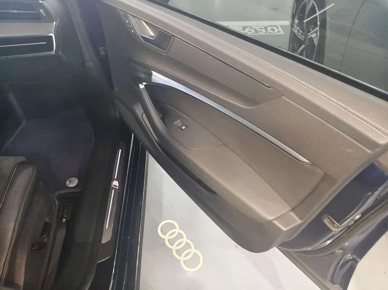 Audi A7L — фото 20