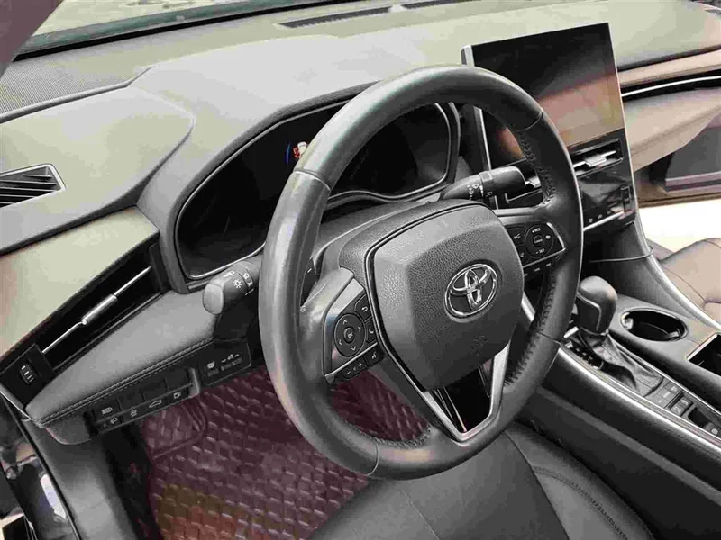 Toyota Avalon — фото 12