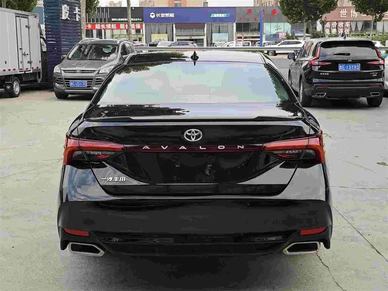 Toyota Avalon — фото 5