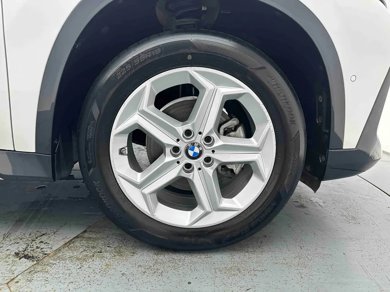 BMW X1 — фото 8