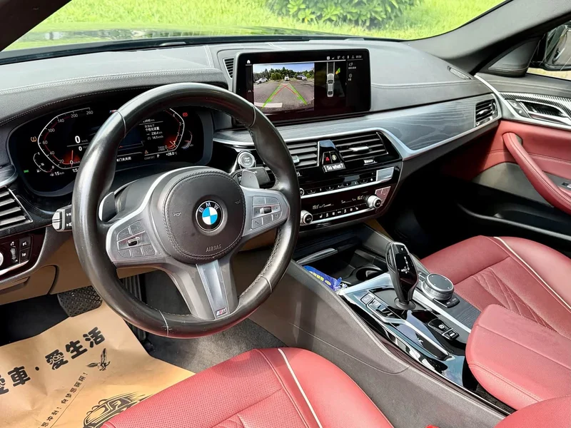 BMW 5-Series — фото 13