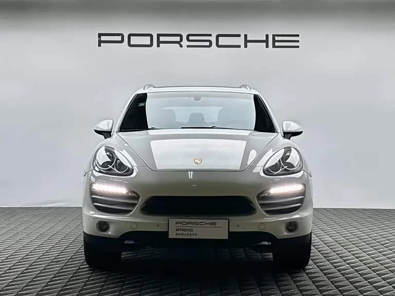 Porsche Cayenne — фото 2
