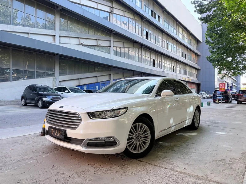 Ford Taurus