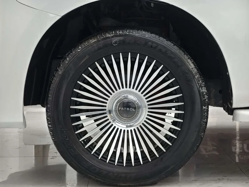 Nissan Patrol — фото 36