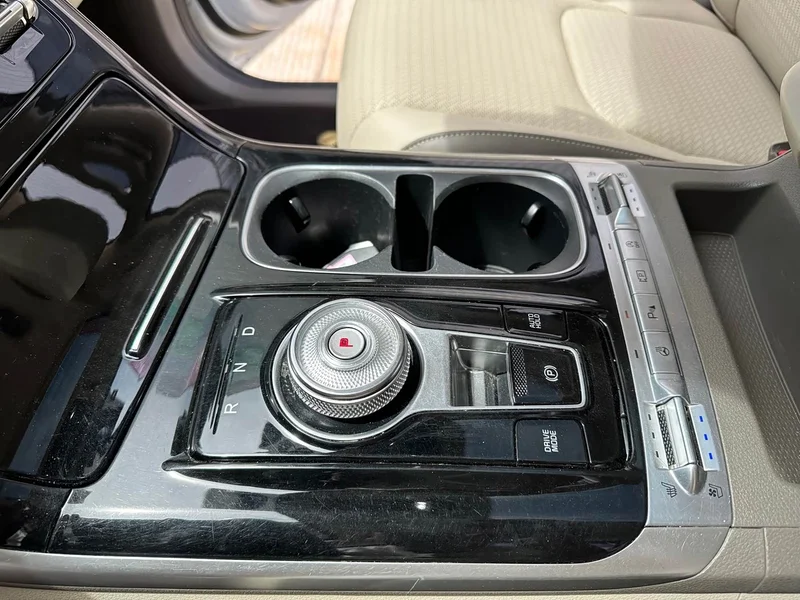 Kia Carnival — фото 14