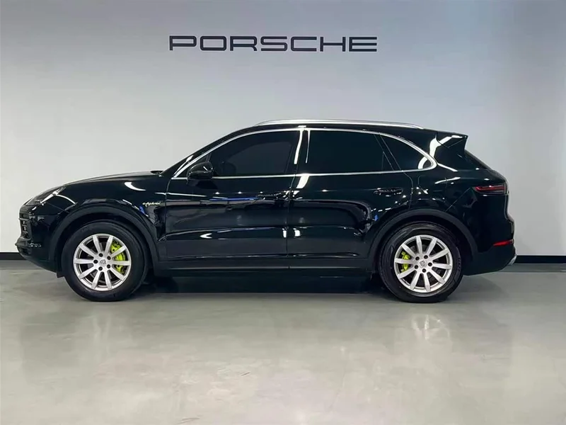 Porsche Cayenne — фото 4