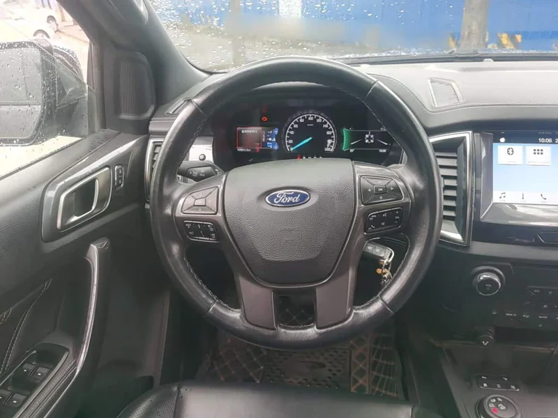 Ford Everest — фото 11