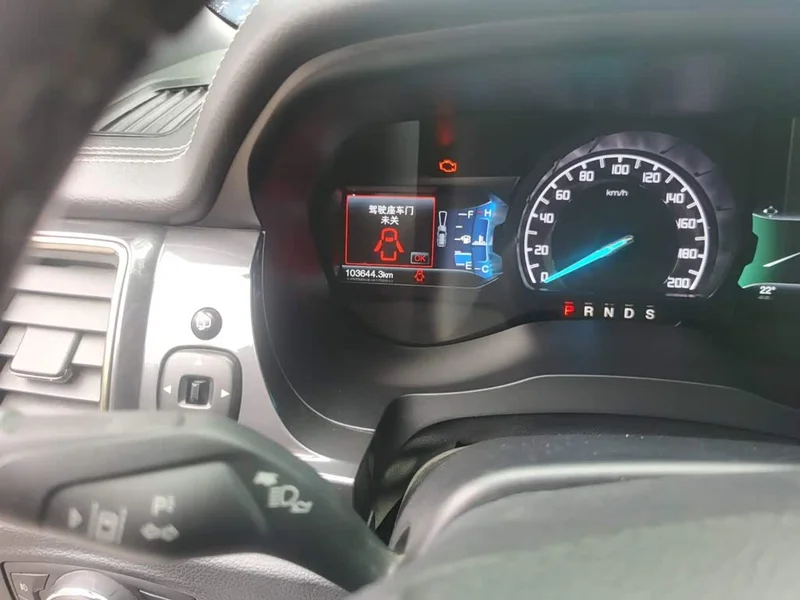 Ford Everest — фото 13