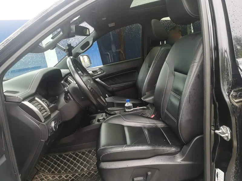 Ford Everest — фото 16