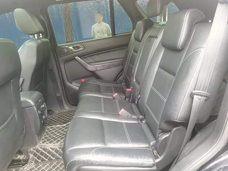 Ford Everest — фото 18