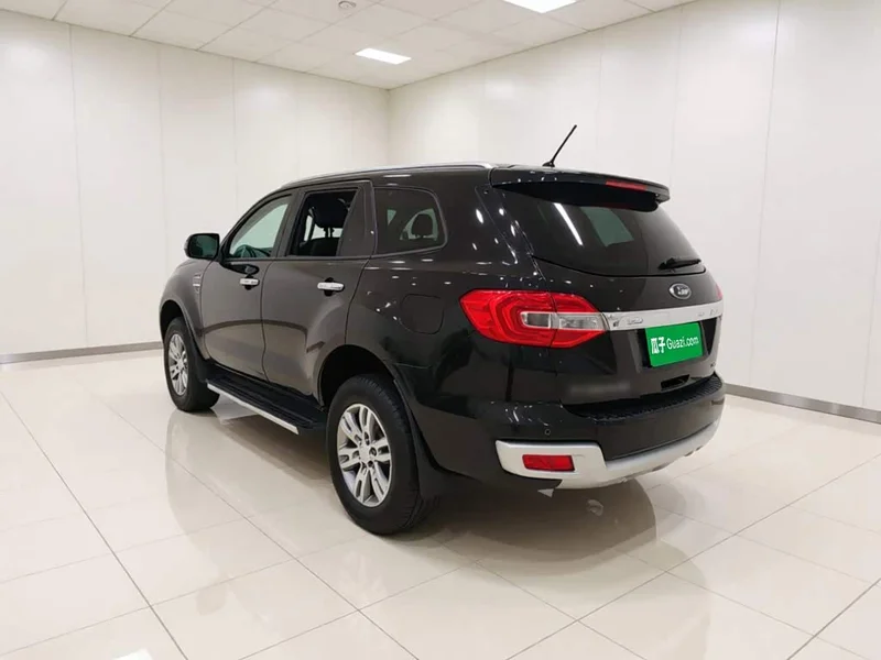 Ford Everest — фото 4