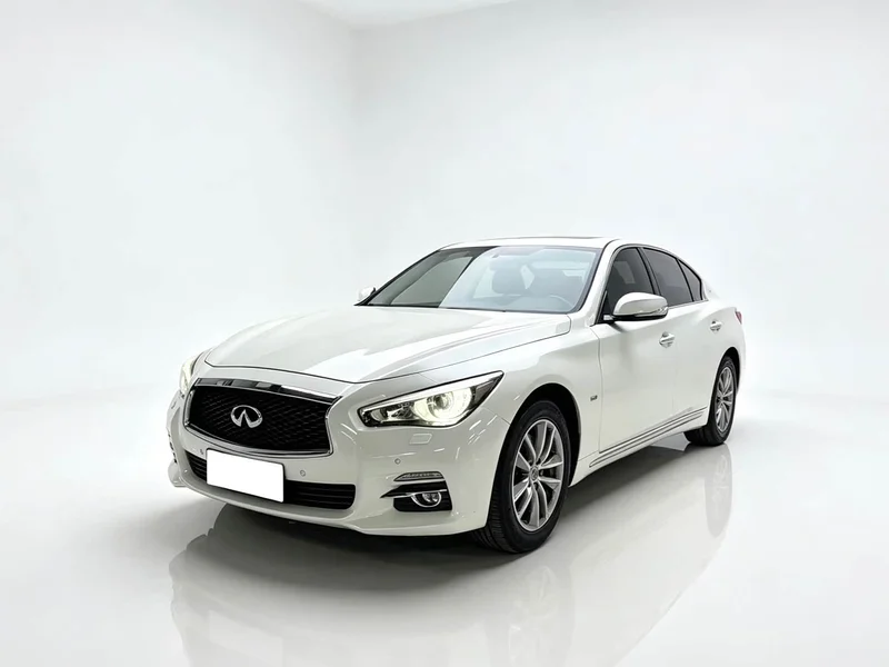 Infiniti Q50L