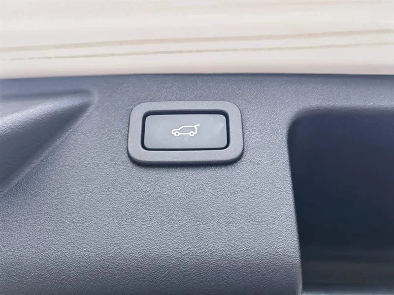 Land Rover Discovery — фото 25