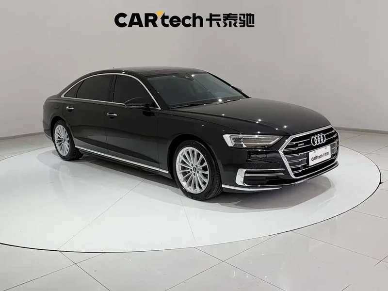 Audi A8 — фото 2