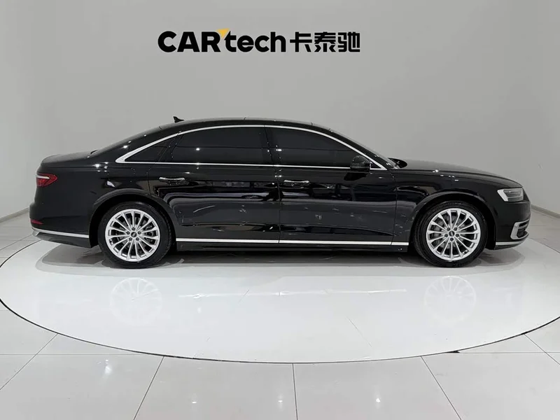 Audi A8 — фото 4