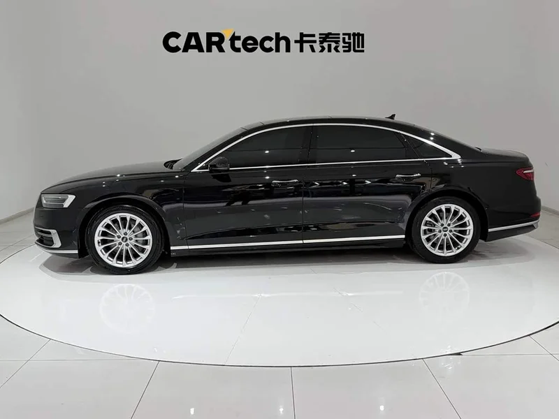 Audi A8 — фото 8