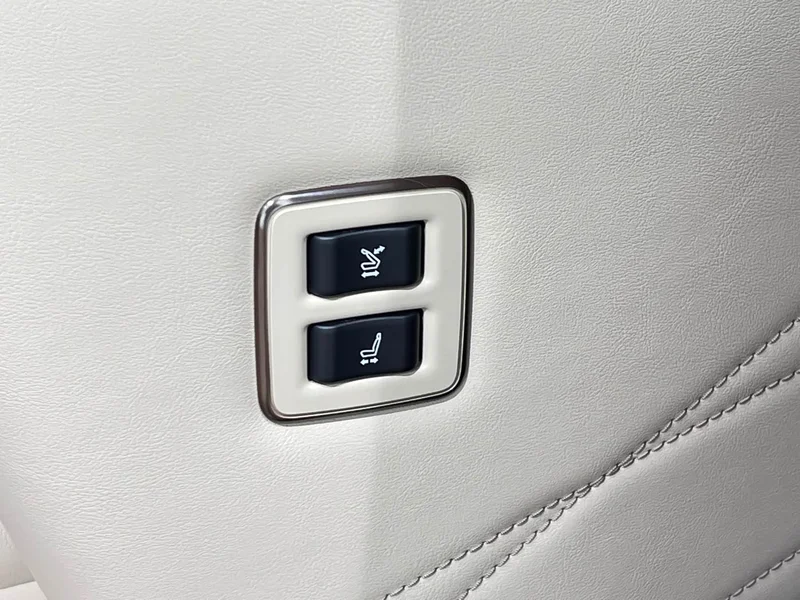 Toyota Vellfire — фото 15