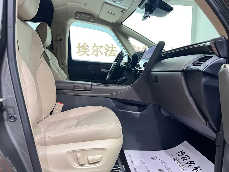 Toyota Vellfire — фото 9