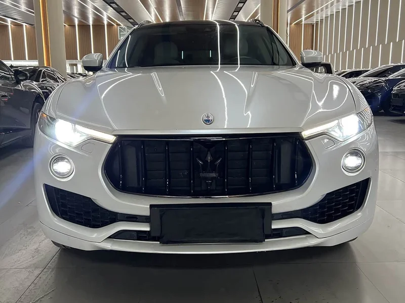 Maserati Levante — фото 2