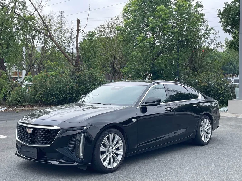 Cadillac CT6 — фото 1