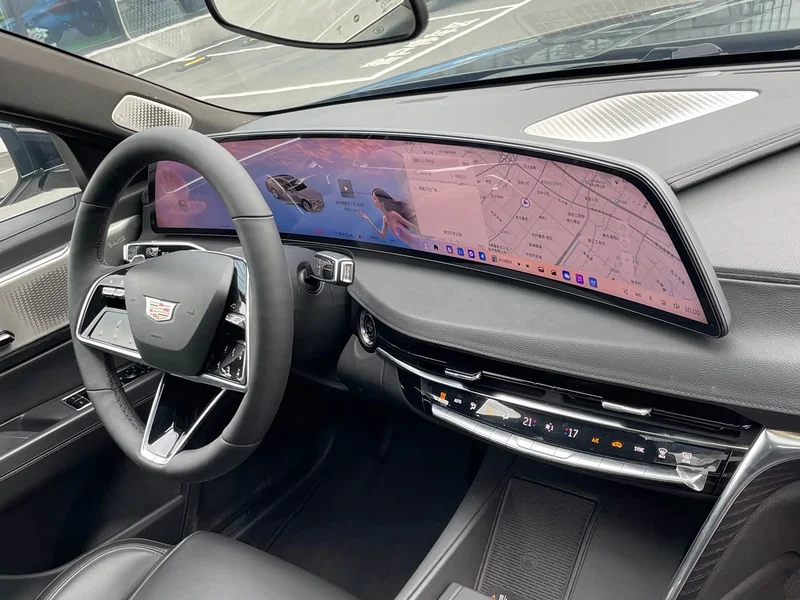 Cadillac CT6 — фото 12