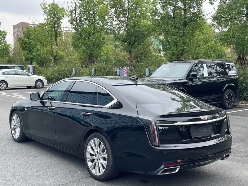 Cadillac CT6 — фото 13