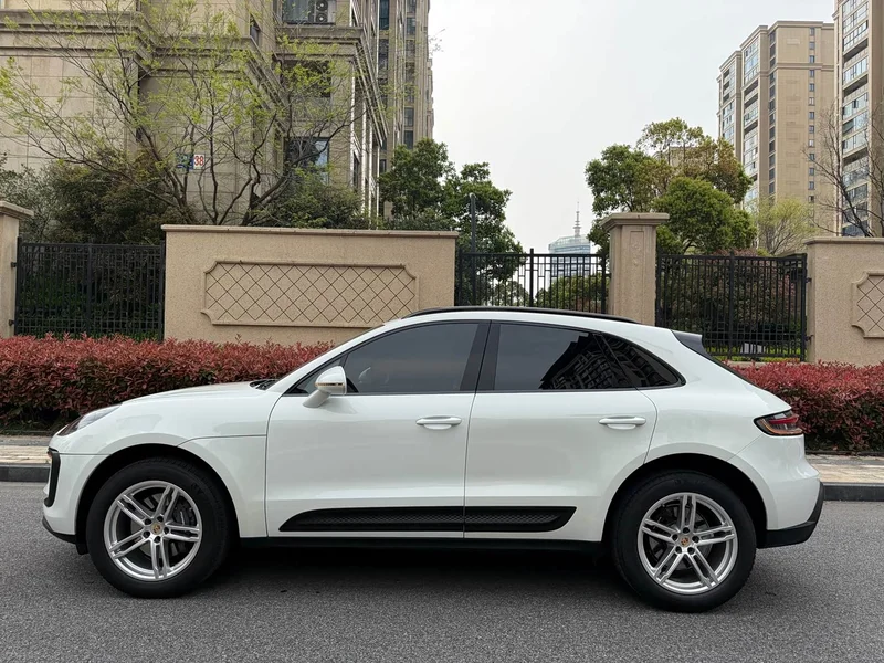 Porsche Macan — фото 8