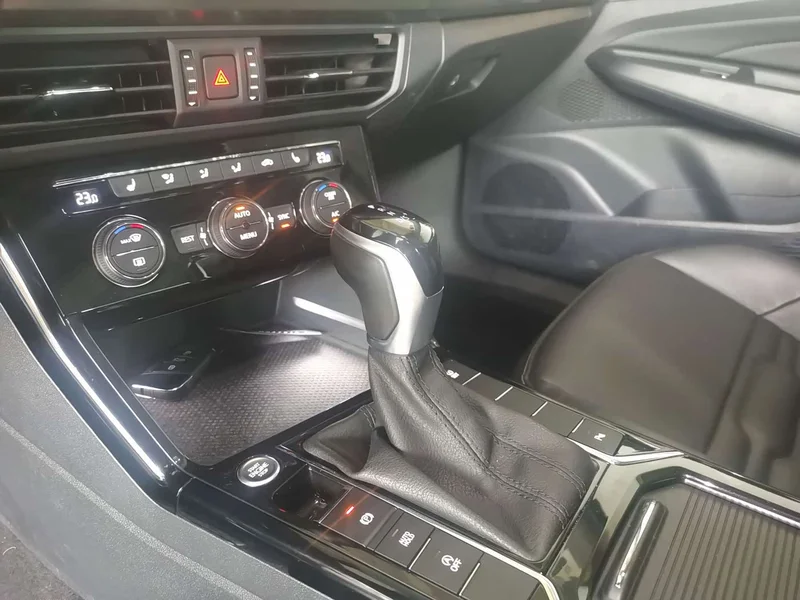 Volkswagen Passat — фото 14