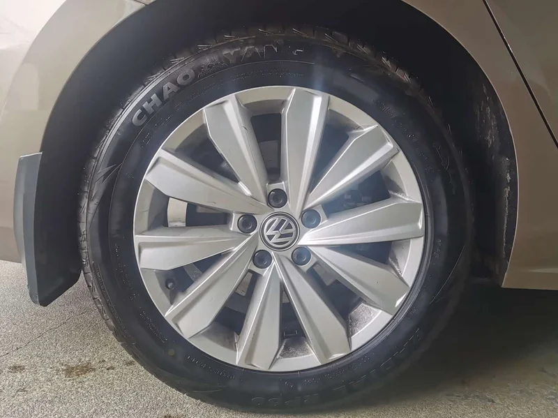 Volkswagen Passat — фото 6