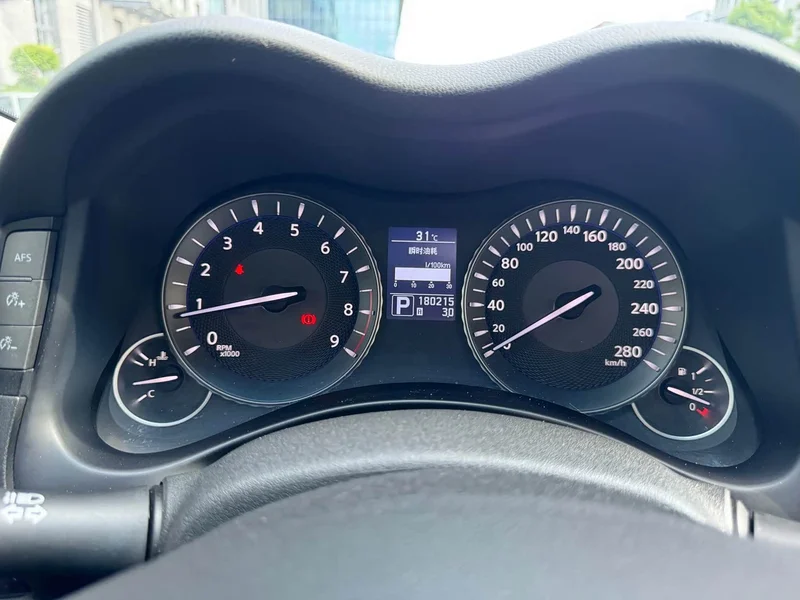 Infiniti M Series — фото 16