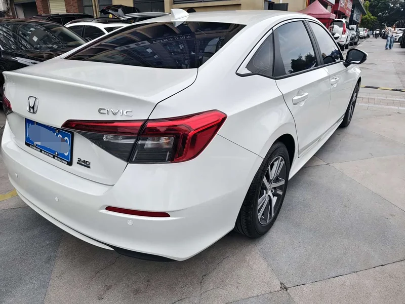 Honda Civic — фото 5