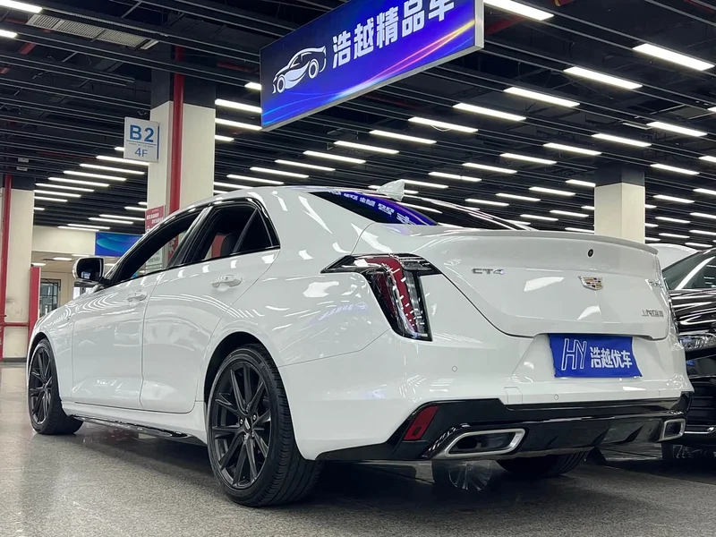 Cadillac CT4 — фото 26