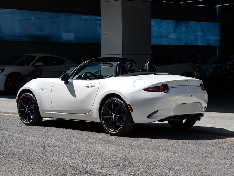 Mazda MX-5 — фото 9