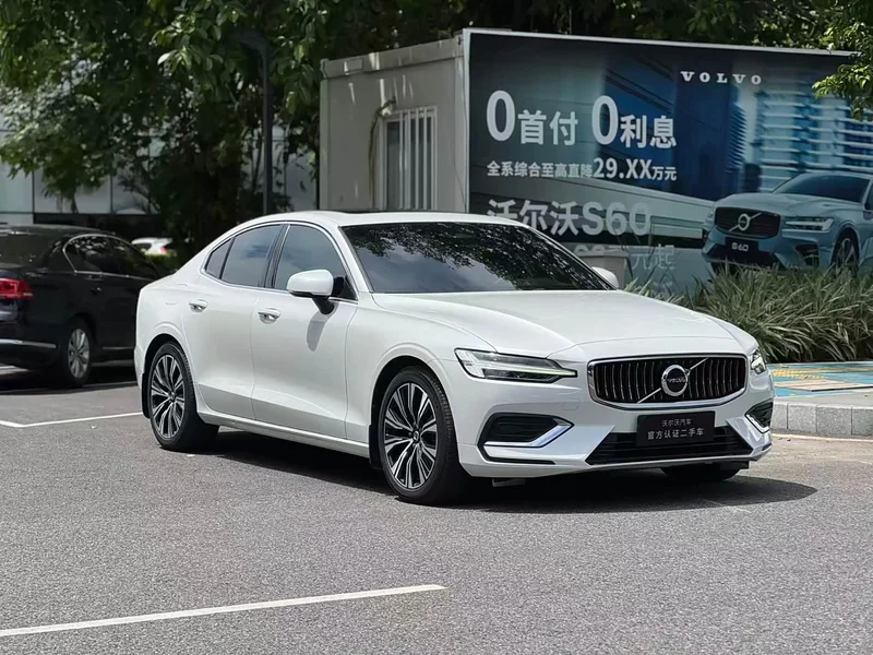 Volvo S60 — фото 3