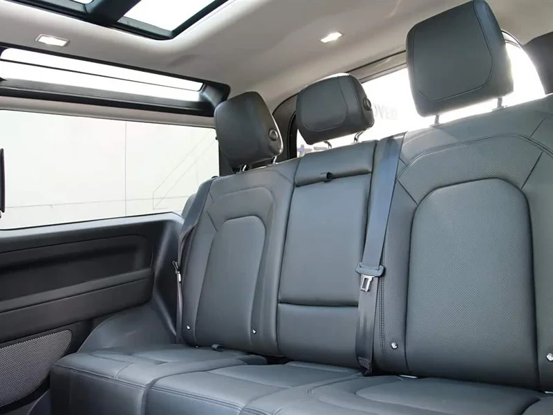 Land Rover Defender — фото 15