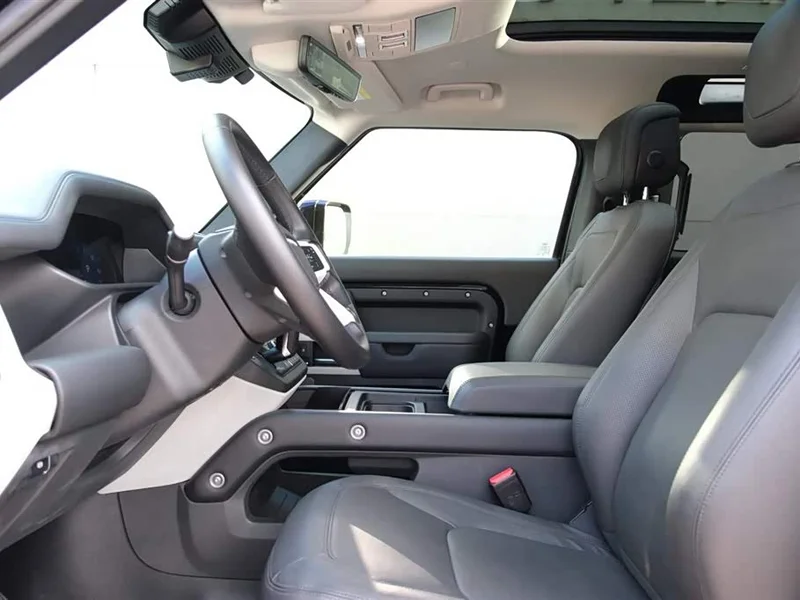 Land Rover Defender — фото 10